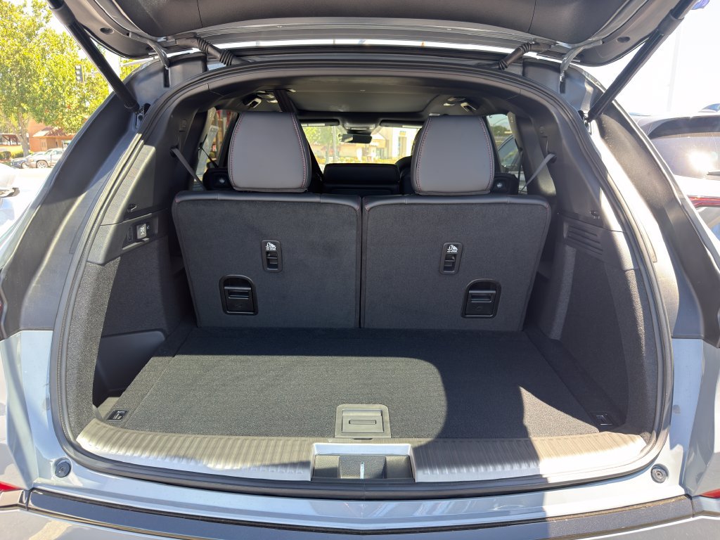 Used 2026 Acura MDX A-Spec w/ Advance Package AWD/4WD image 32