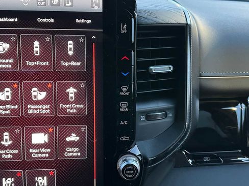 Used 2025 RAM 2500 Limited image 31