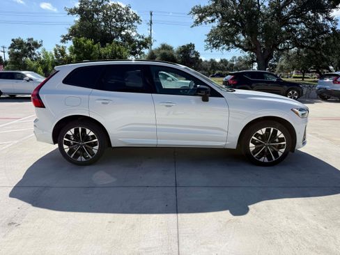 Certified 2026 Volvo XC60 B5 Plus AWD/4WD image 7