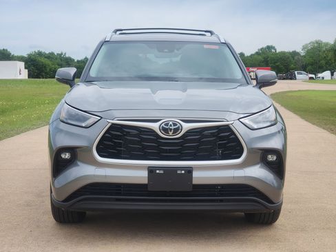 New 2026 Toyota Highlander XLE AWD/4WD image 6