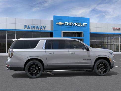 New 2026 Chevrolet Suburban Premier AWD/4WD image 6