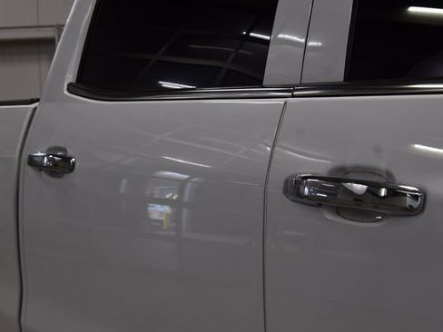 Used 2018 Chevrolet Silverado 2500 LTZ w/ Duramax Plus Package image 23