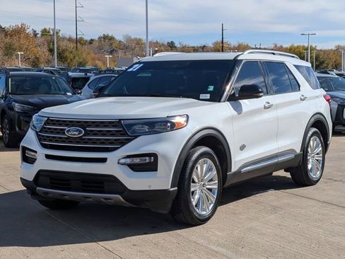 Used 2021 Ford Explorer King Ranch w/ Premium Technology Package image 10