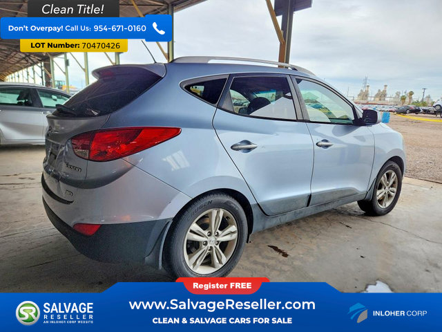 Used 2011 Hyundai Tucson GLS w/ Navigation Pkg 2 AWD/4WD image 4