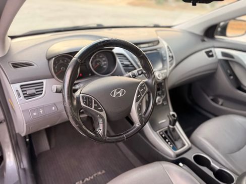 Used 2014 Hyundai Elantra Limited w/ Option Group 03 image 12