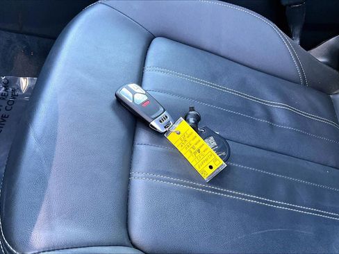 Used 2021 Audi Q5 Premium w/ Convenience Package image 15