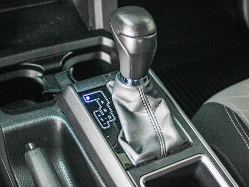 Used 2023 Toyota Tacoma TRD Off-Road image 19