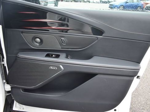 Used 2024 Lincoln Nautilus Reserve w/ Equipment Group 202A image 54