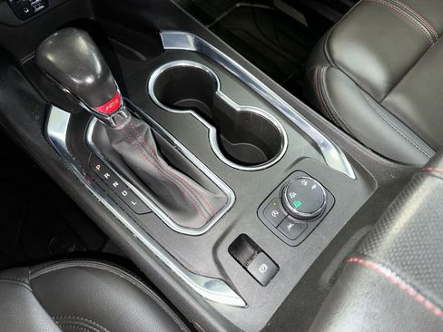 Certified 2022 Chevrolet Traverse RS w/ LPO, Floor Liner Package image 17