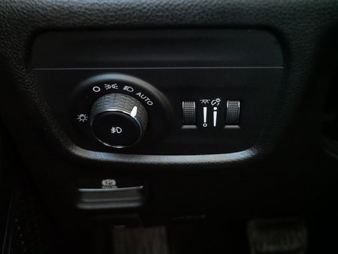 Used 2023 Jeep Grand Cherokee L Limited w/ Trailer Tow Group (B) image 26