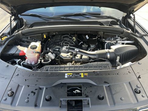 Used 2024 Jeep Grand Cherokee L Limited w/ Luxury Tech Group II image 38