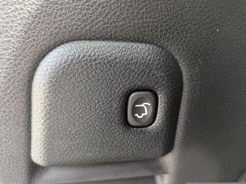 Used 2020 Jeep Grand Cherokee Summit image 16