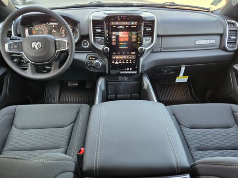 New 2026 RAM 1500 Big Horn AWD/4WD image 10