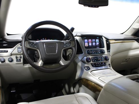 Used 2017 GMC Yukon XL Denali w/ Open Road Package image 2