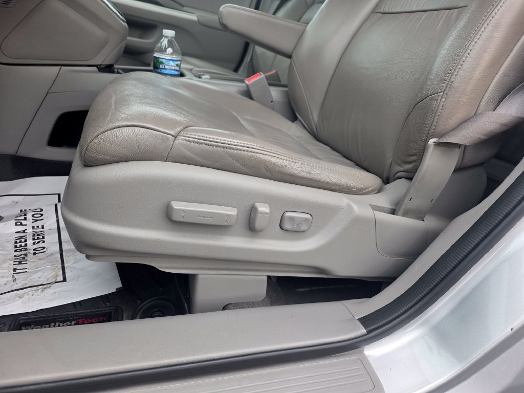 Used 2014 Honda CR-V EX-L image 10