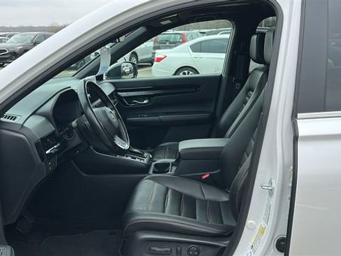 Used 2025 Honda CR-V Sport Touring image 9