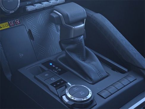 Certified 2024 Toyota Tacoma SR5 image 22