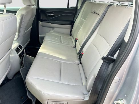 Used 2017 Honda Ridgeline RTL-T image 24