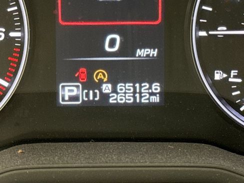 Used 2024 Subaru Crosstrek 2.0i Premium w/ Popular Package #3 AWD/4WD image 9