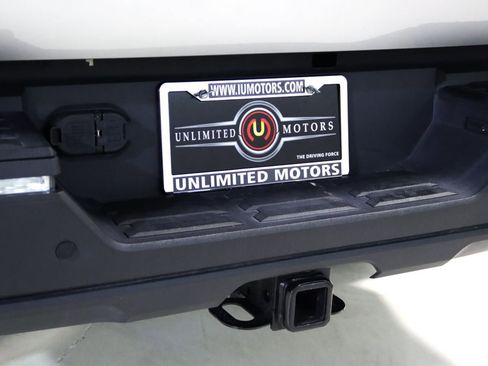 Used 2024 Toyota Tundra Platinum AWD/4WD image 13