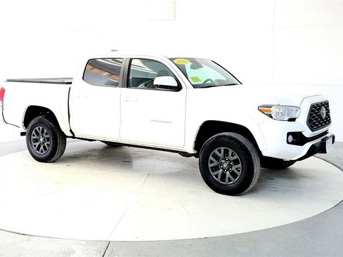 Certified 2023 Toyota Tacoma SR5 image 7