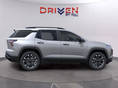 New 2026 Chevrolet Equinox RS w/ LPO, Floor Liner Package image 4