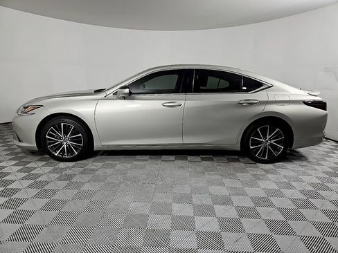 Used 2025 Lexus ES 300h w/ Premium Package image 8