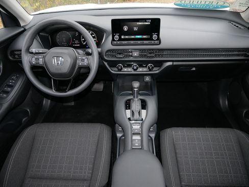 Certified 2025 Honda HR-V LX image 10