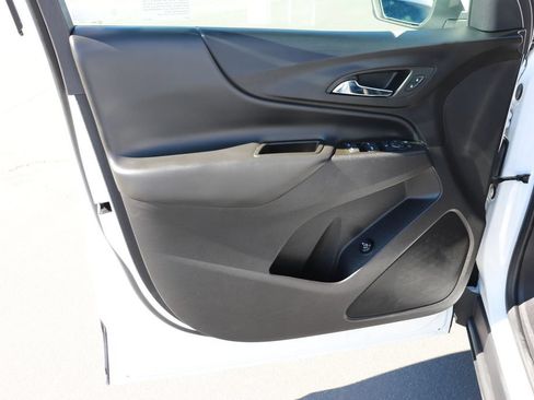 Used 2024 Chevrolet Equinox LT FWD image 10