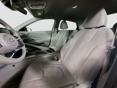 Used 2023 Hyundai Elantra SEL image 22