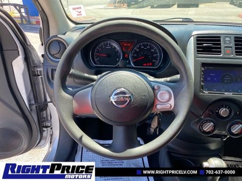 Used 2013 Nissan Versa SV image 14