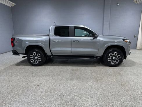 Used 2023 Chevrolet Colorado Z71 w/ Z71 Convenience Package 2 AWD/4WD image 2