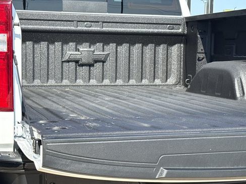 New 2026 Chevrolet Silverado 1500 LT Trail Boss w/ LT Trail Boss Premium Package AWD/4WD image 11