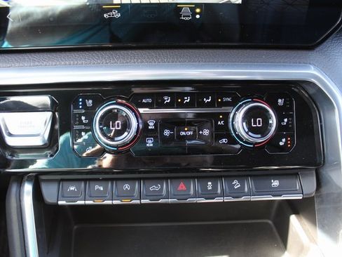 Used 2023 GMC Sierra 1500 Denali w/ Technology Package image 42