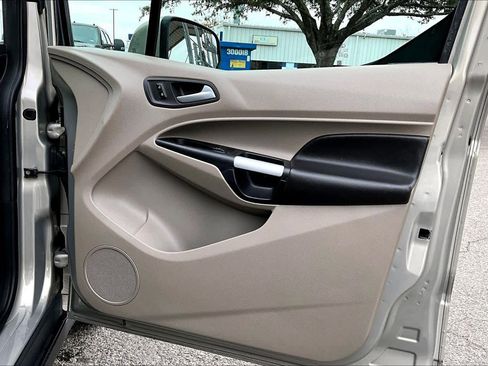 Used 2016 Ford Transit Connect Titanium image 22
