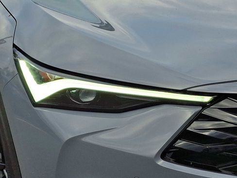 Certified 2025 Acura ADX A-Spec image 9