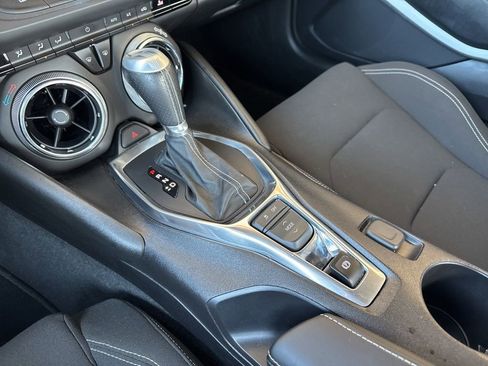 Used 2017 Chevrolet Camaro SS RWD image 10
