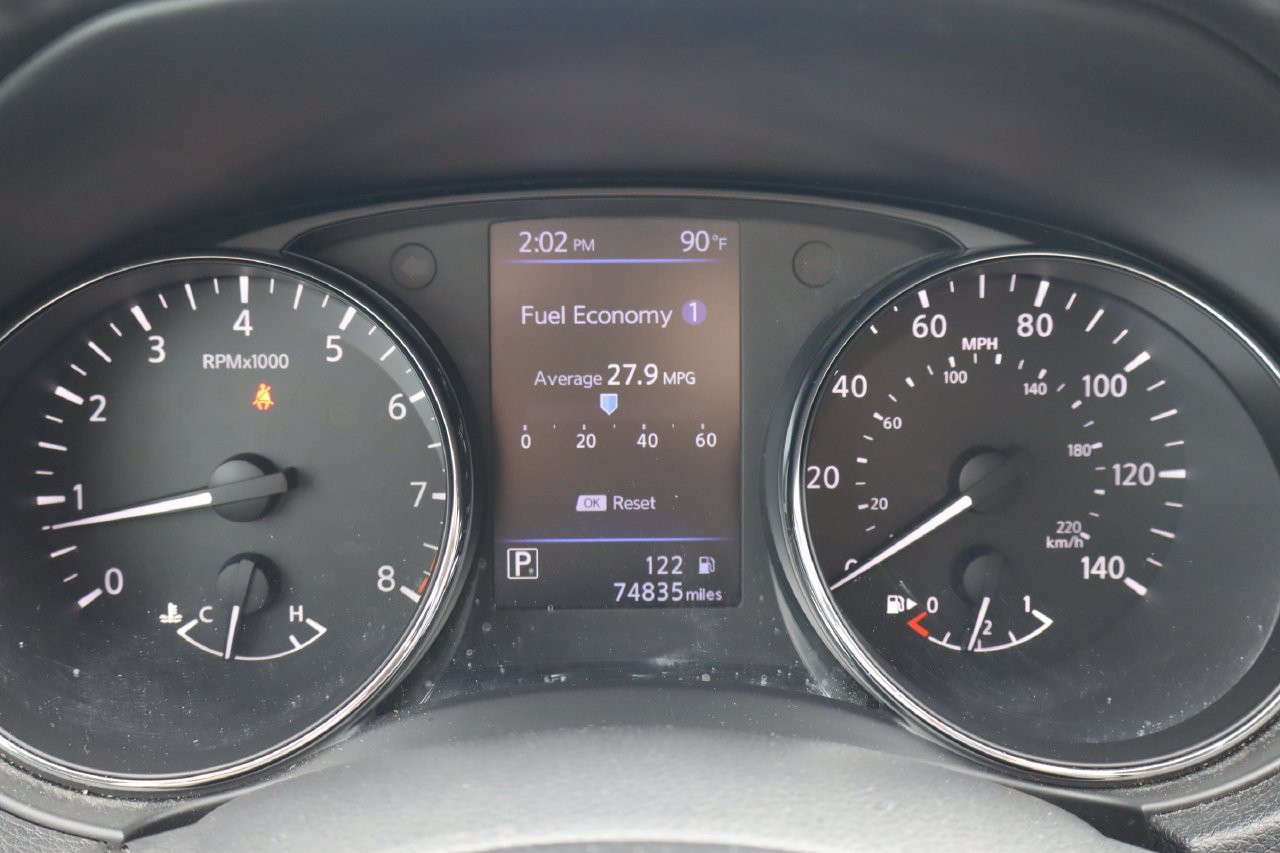 Used 2018 Nissan Rogue SL w/ Premium Package FWD image 10