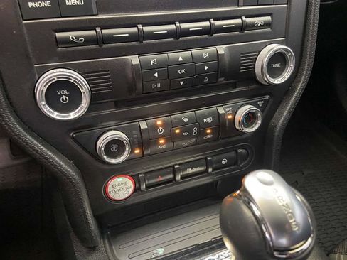 Used 2017 Ford Mustang Coupe image 20