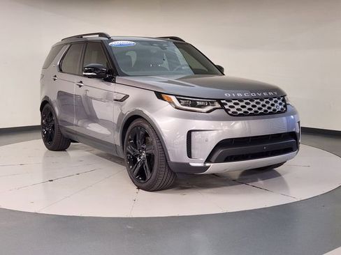 Used 2025 Land Rover Discovery S AWD/4WD image 7