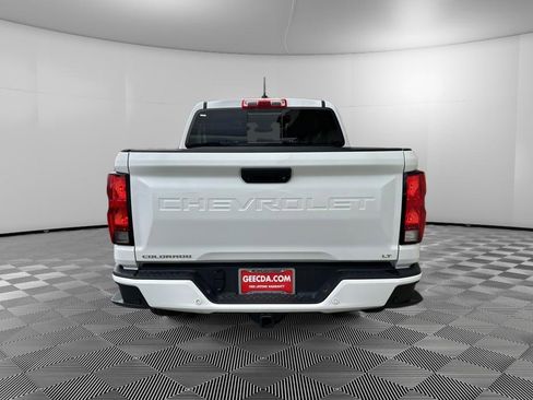Used 2024 Chevrolet Colorado LT w/ LT Convenience Package II AWD/4WD image 5