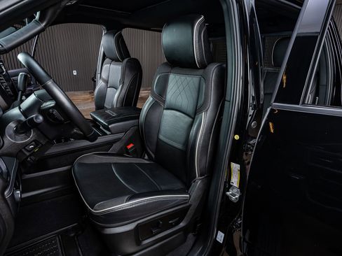 Used 2025 RAM 3500 Limited image 30