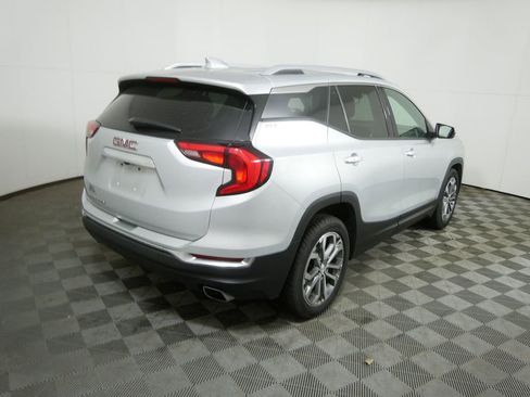 Used 2019 GMC Terrain SLT w/ Preferred Package image 3