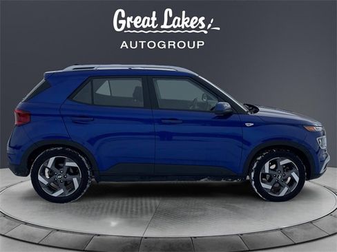 Used 2022 Hyundai Venue SEL image 6
