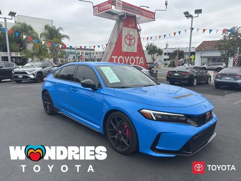 Used 2025 Honda Civic Type R image 1