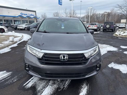 Used 2023 Honda Odyssey Elite image 2