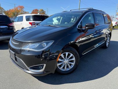 Used 2017 Chrysler Pacifica Touring-L