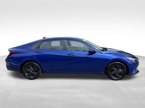 Certified 2023 Hyundai Elantra SEL FWD image 8