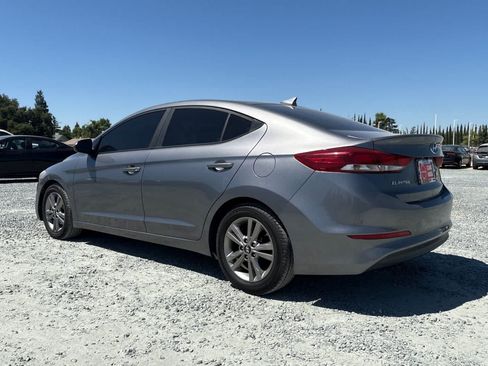 Used 2017 Hyundai Elantra SE FWD image 7