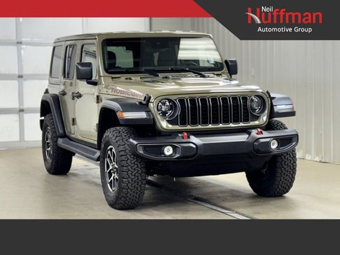 Used 2025 Jeep Wrangler Unlimited Rubicon image 1
